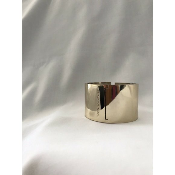 Victoria's Secret Scandalous Cuff Bracelet Gold Sexy Pyramid Limited Edition - Picture 10 of 12